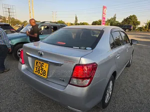 Toyota Axio 2014 Silver