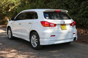 Mitsubishi RVR 2.0 2012 White