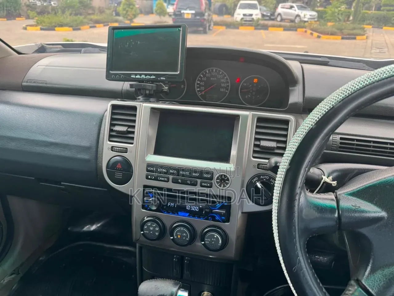 Nissan Civilian 2004 Silver