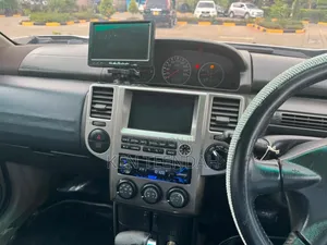 Nissan Civilian 2004 Silver