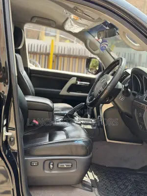 Toyota Land Cruiser 2012 Black