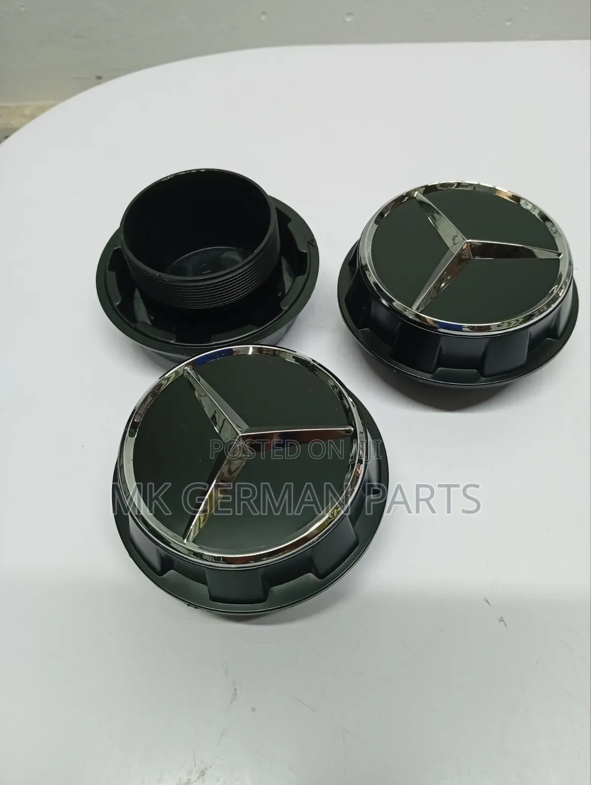 Mercedes-Benz Screw Hub Caps/Centre Caps.