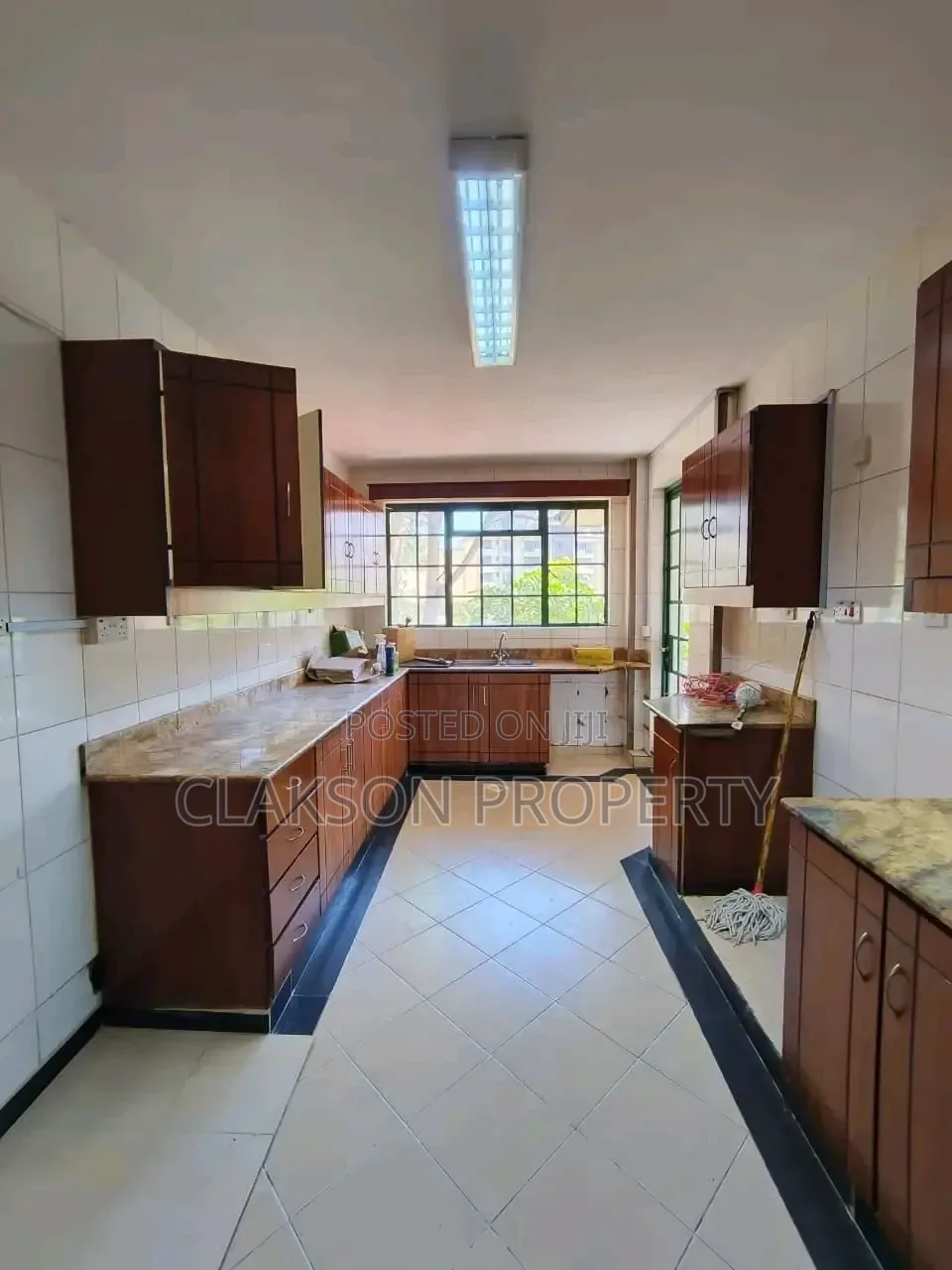 3bdrm Apartment in Kileleshwa for rent