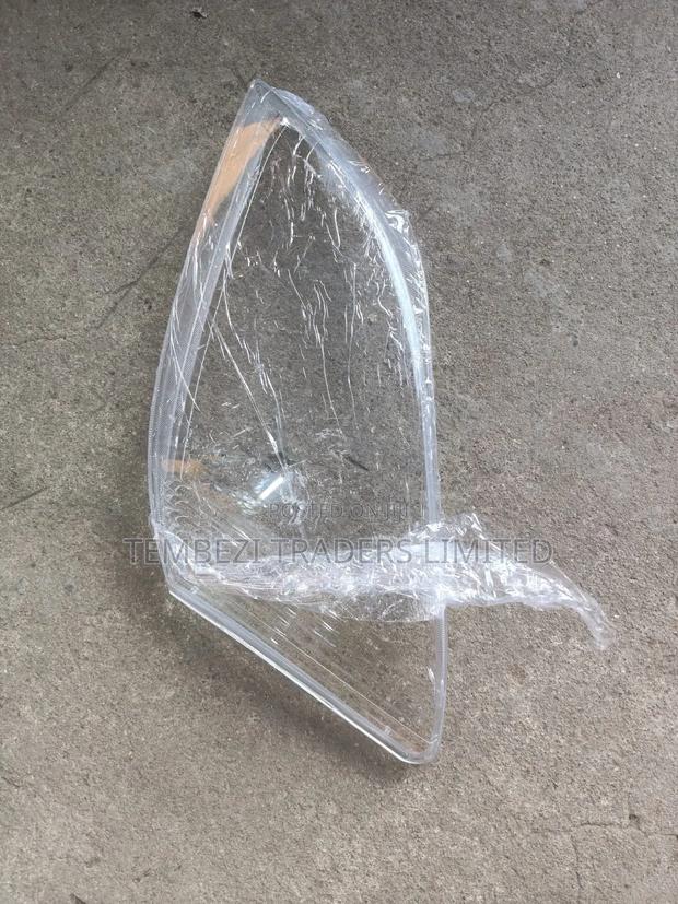 Toyota RunX Headlight/Lamp Lens