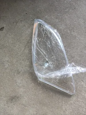 Toyota RunX Headlight/Lamp Lens