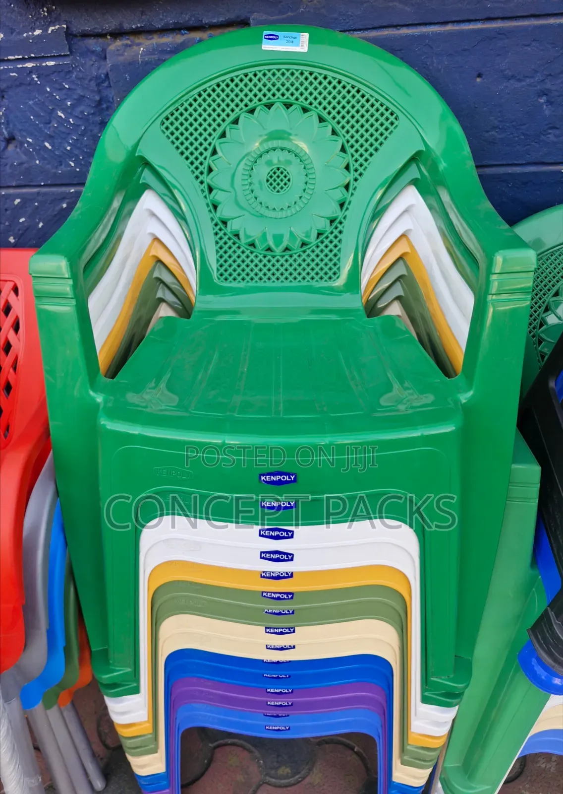 Kenpoly Green Plastic Arm Chair.
