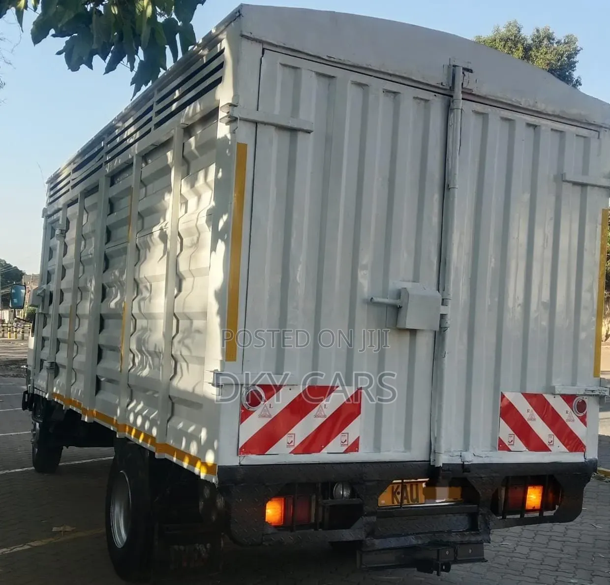 Mitsubishi Canter