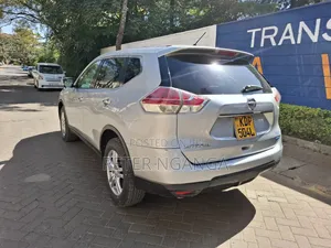 Nissan X-Trail 2015 Silver