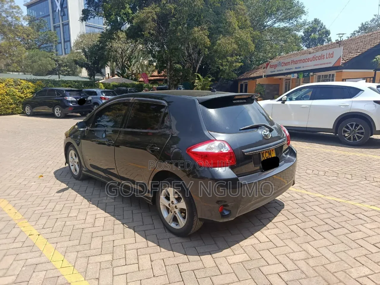 Toyota Auris 2010 Black