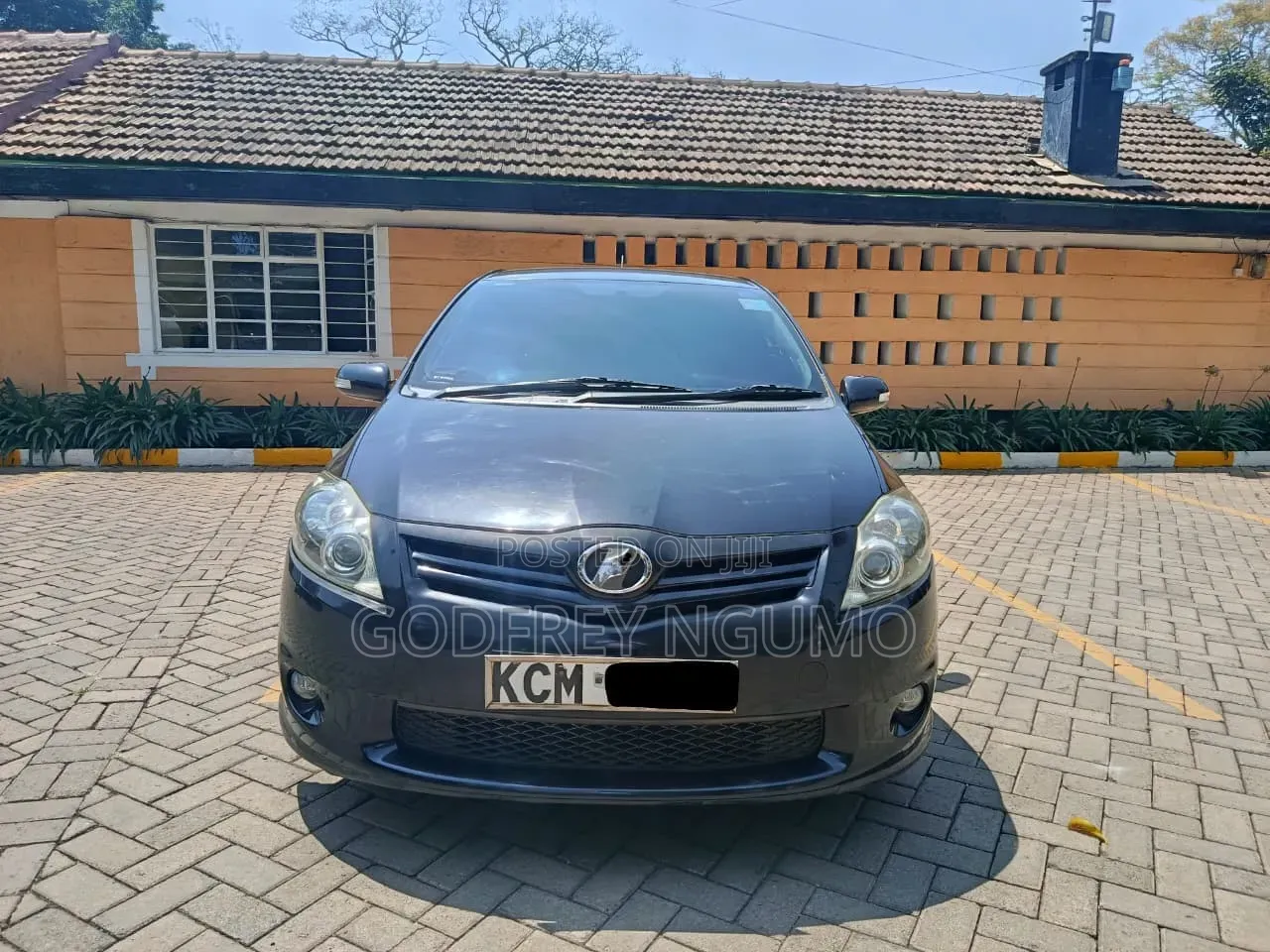 Toyota Auris 2010 Black