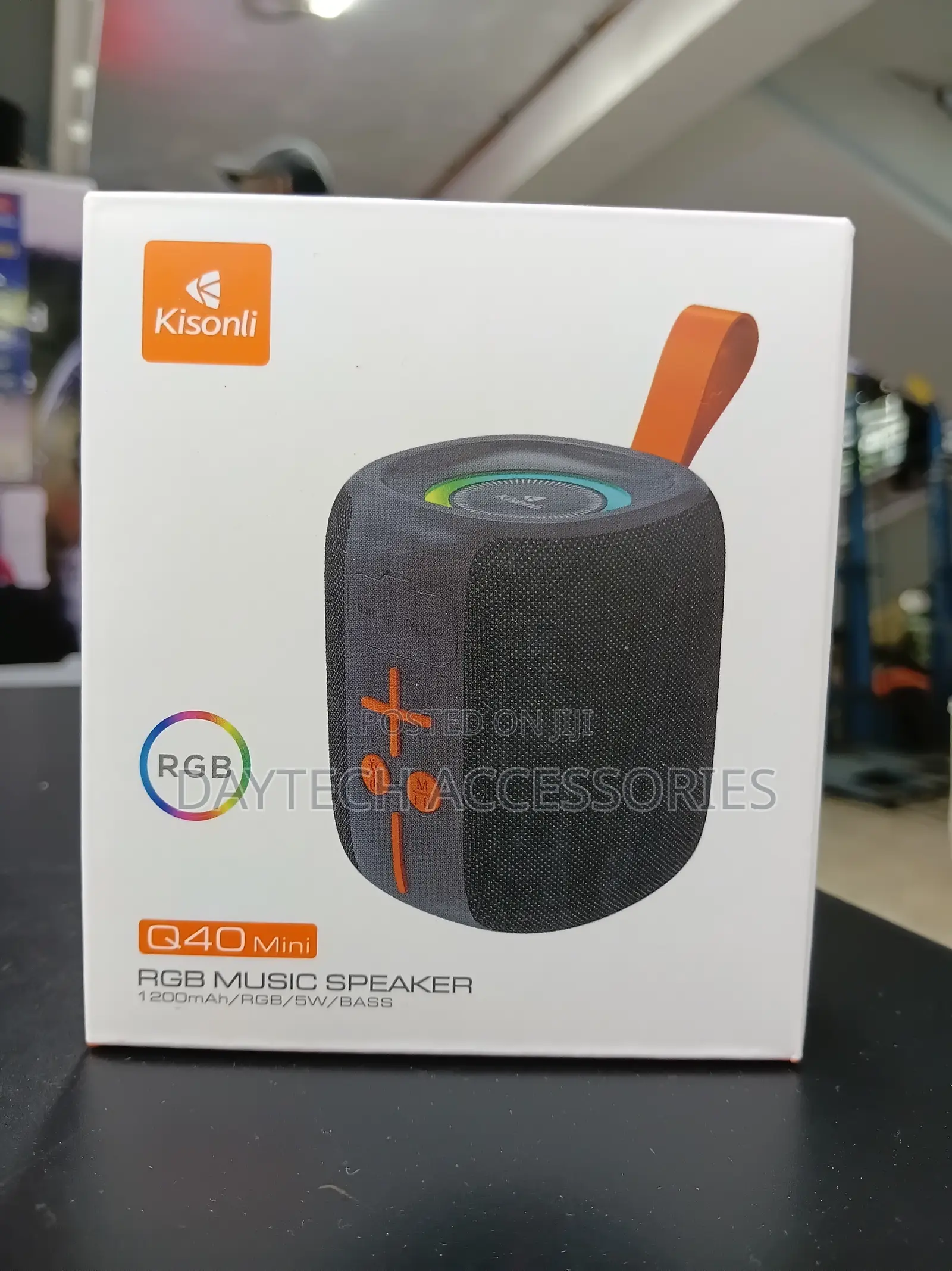 Kisonli Q40 Mini 5W Portable Wireless Bluetooth Speaker.