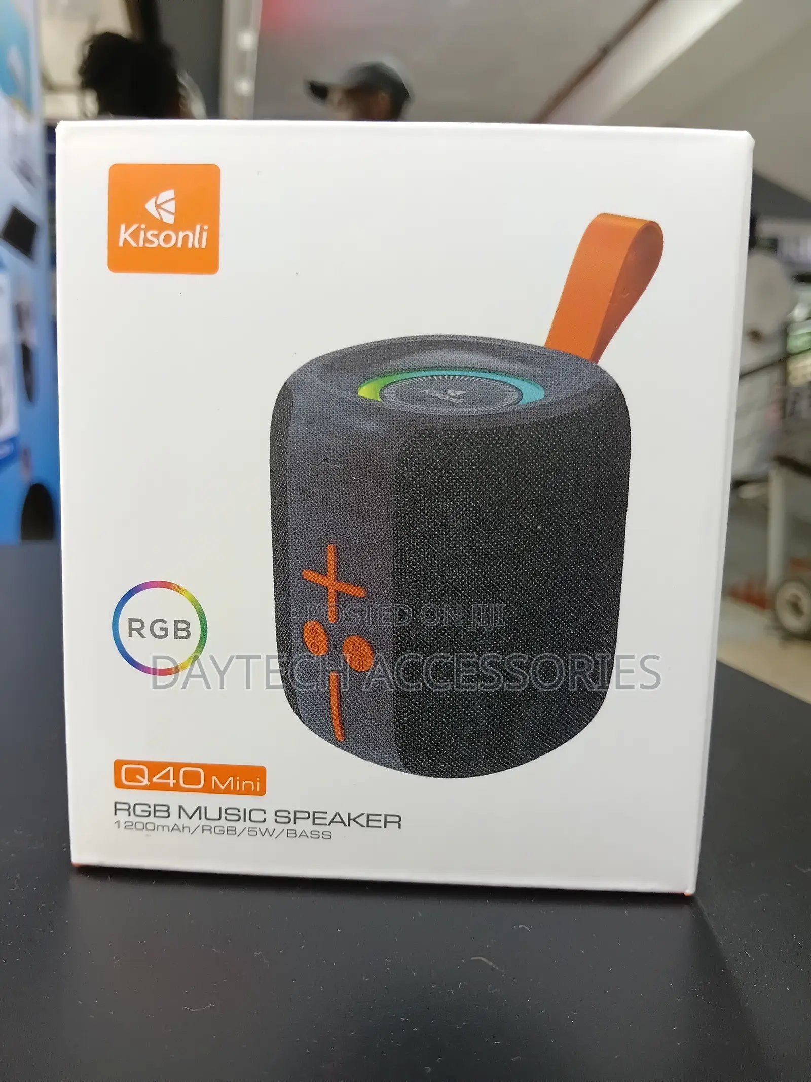 Kisonli Q40 Mini 5W Portable Wireless Bluetooth Speaker.