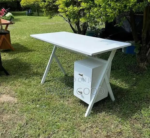 Y Stand Executive Office Table - thumbnail 2