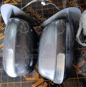 Toyota Sienta 2010 Side Mirror