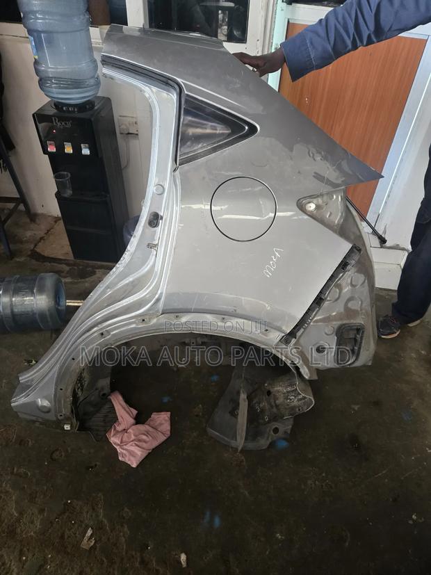Rear Wing Honda Vezel - thumbnail 2