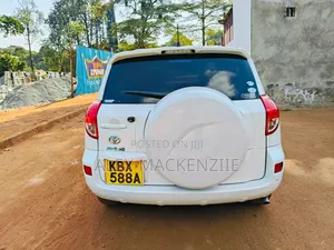 Toyota RAV4 2007 White