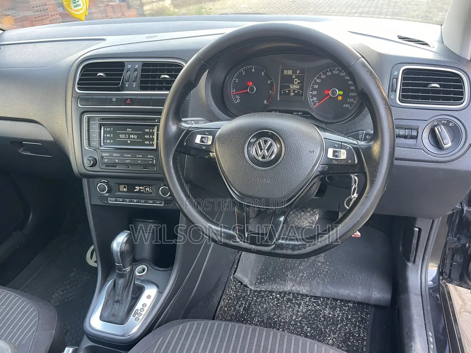 Volkswagen Polo 2014 Black