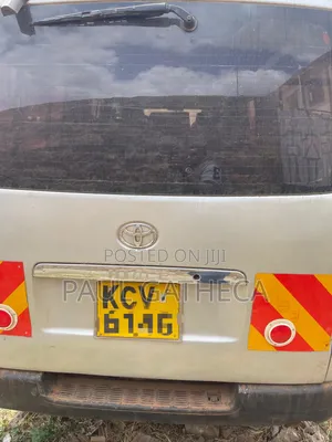 Toyota HiAce 2012 Silver