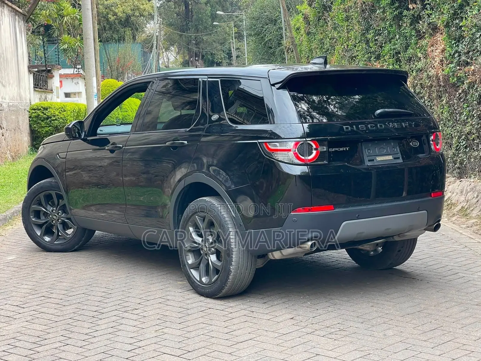 Land Rover Discovery Sport 2019 Black