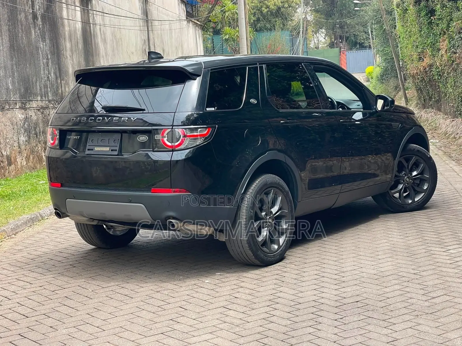 Land Rover Discovery Sport 2019 Black