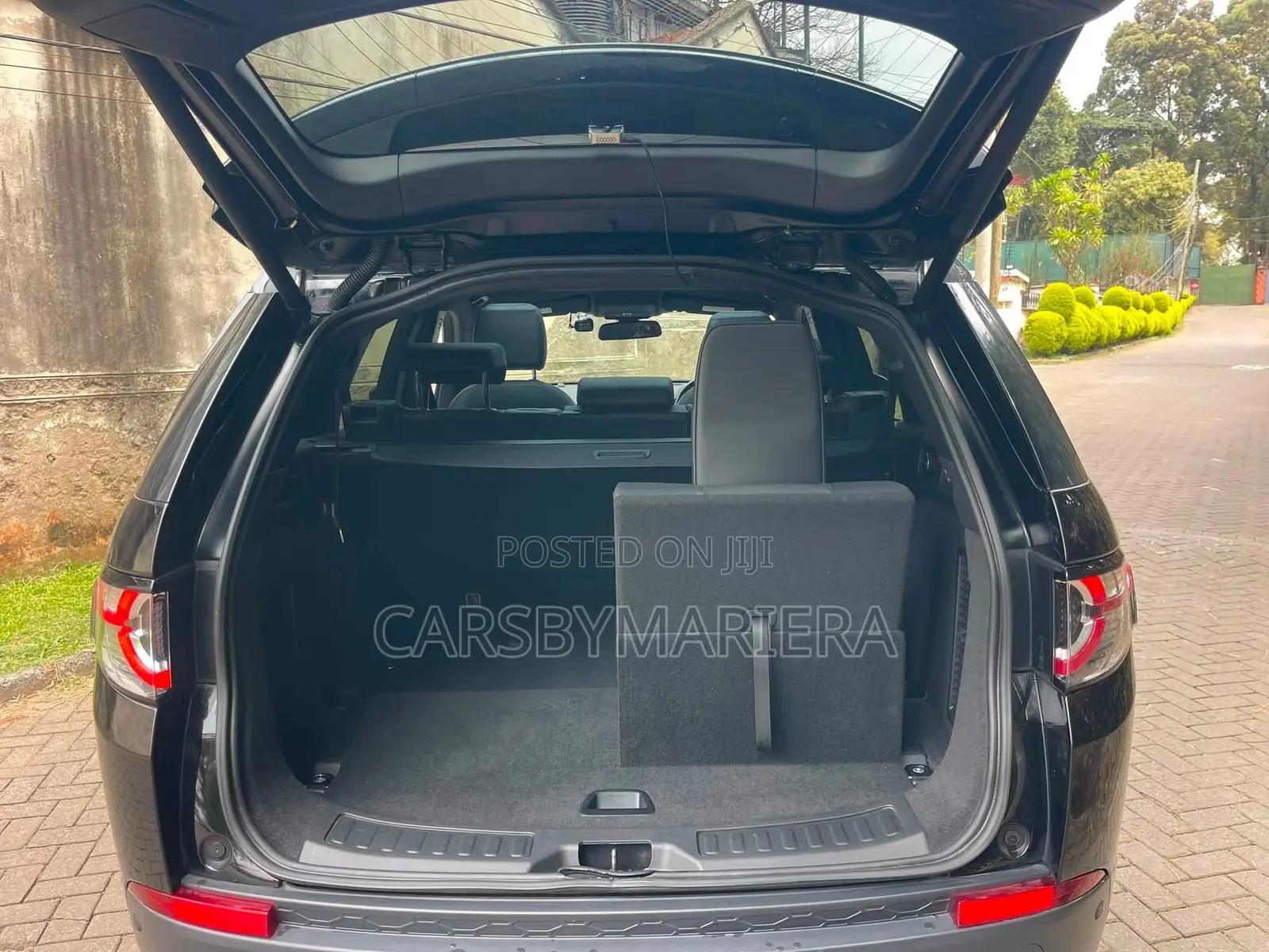 Land Rover Discovery Sport 2019 Black