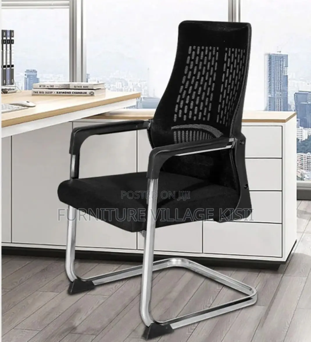 Office Chair: Ergonomic Mesh Visitors Seat
