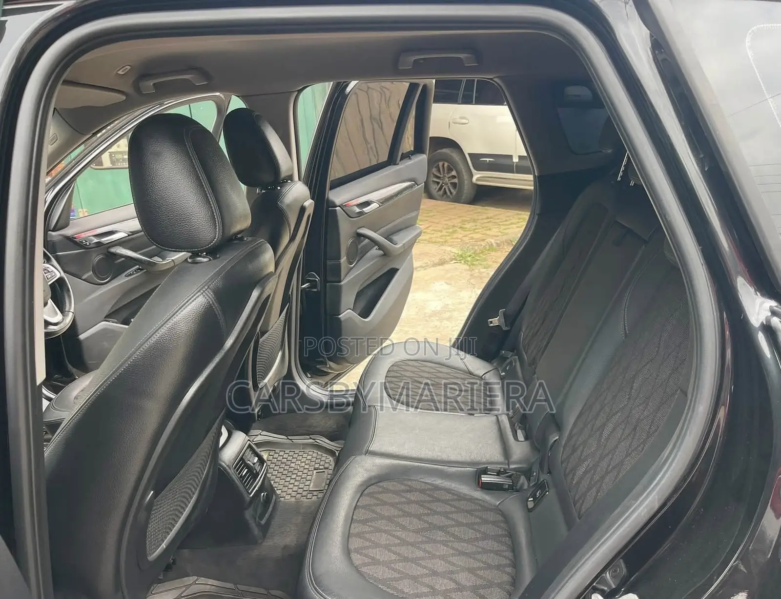 BMW X1 xDrive28i AWD 2016 Black