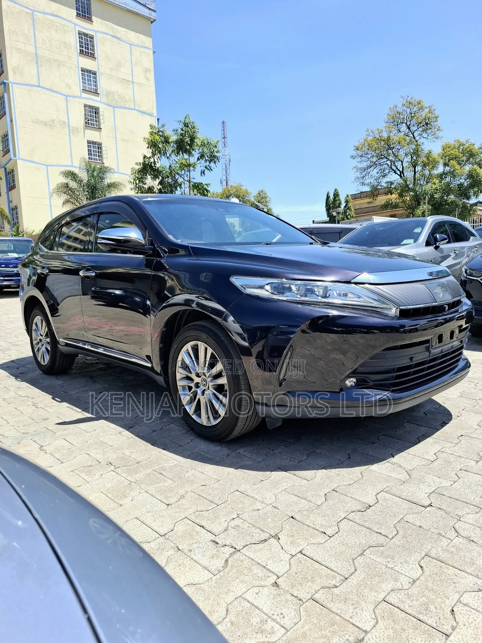 Toyota Harrier 2019 Black