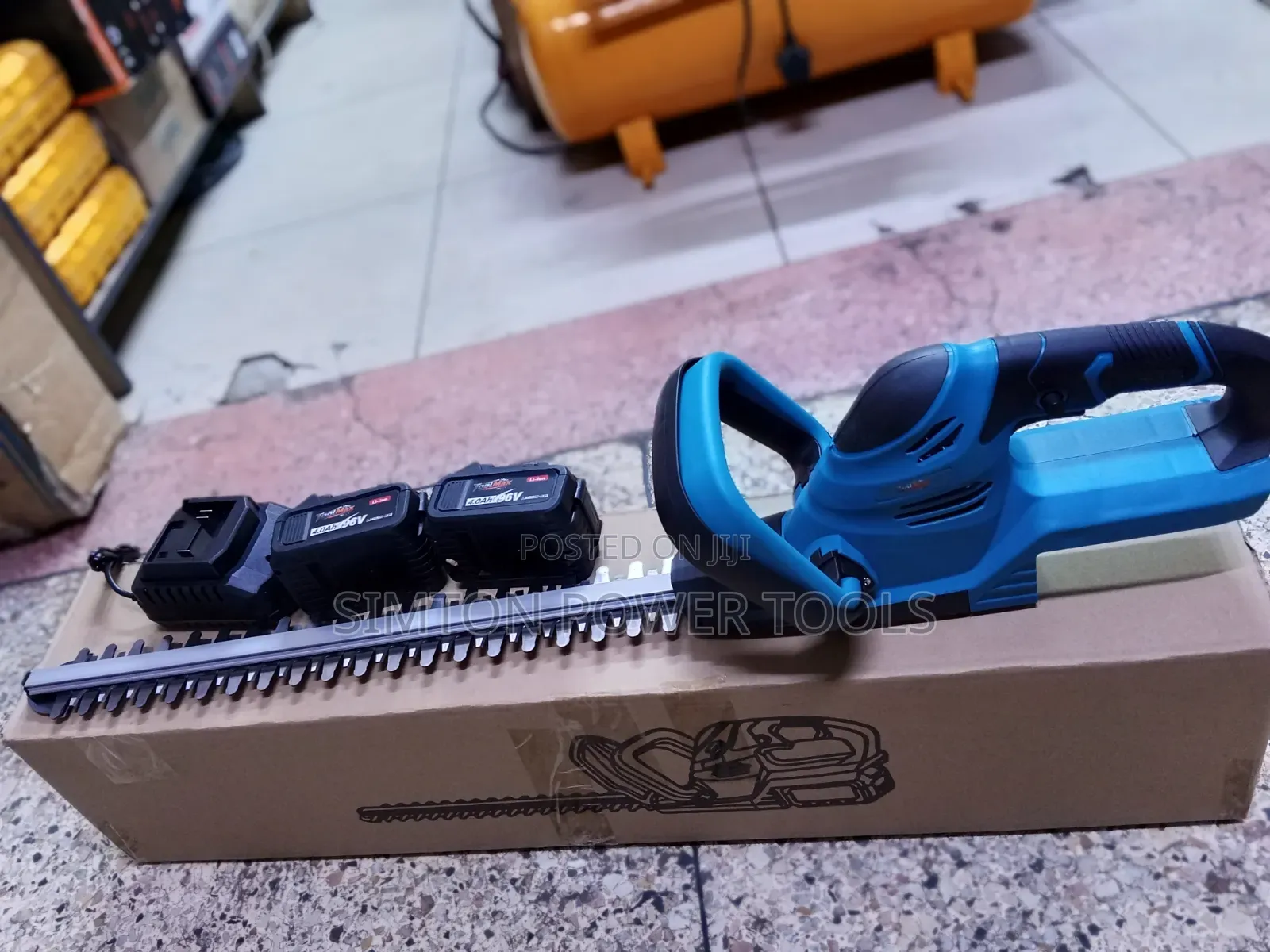 Heavy Duty Cordless Lithium-Ion Hedge/ Fence Trimmer With Safety