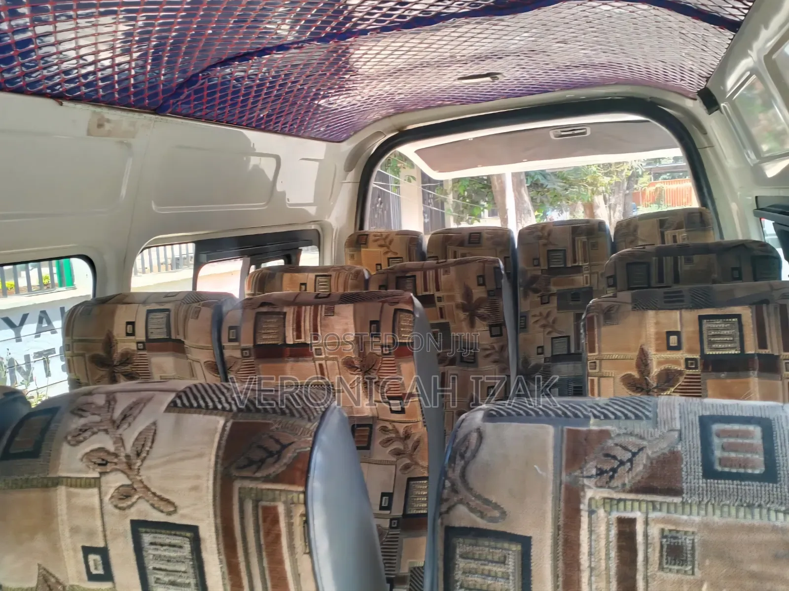 Toyota HiAce 2019 White