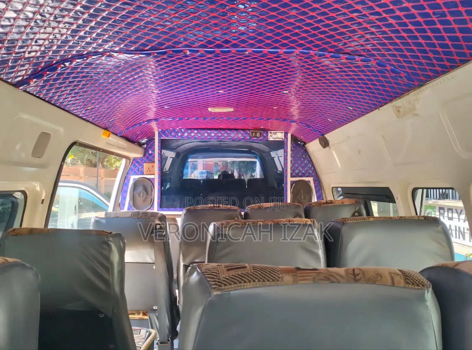 Toyota HiAce 2019 White