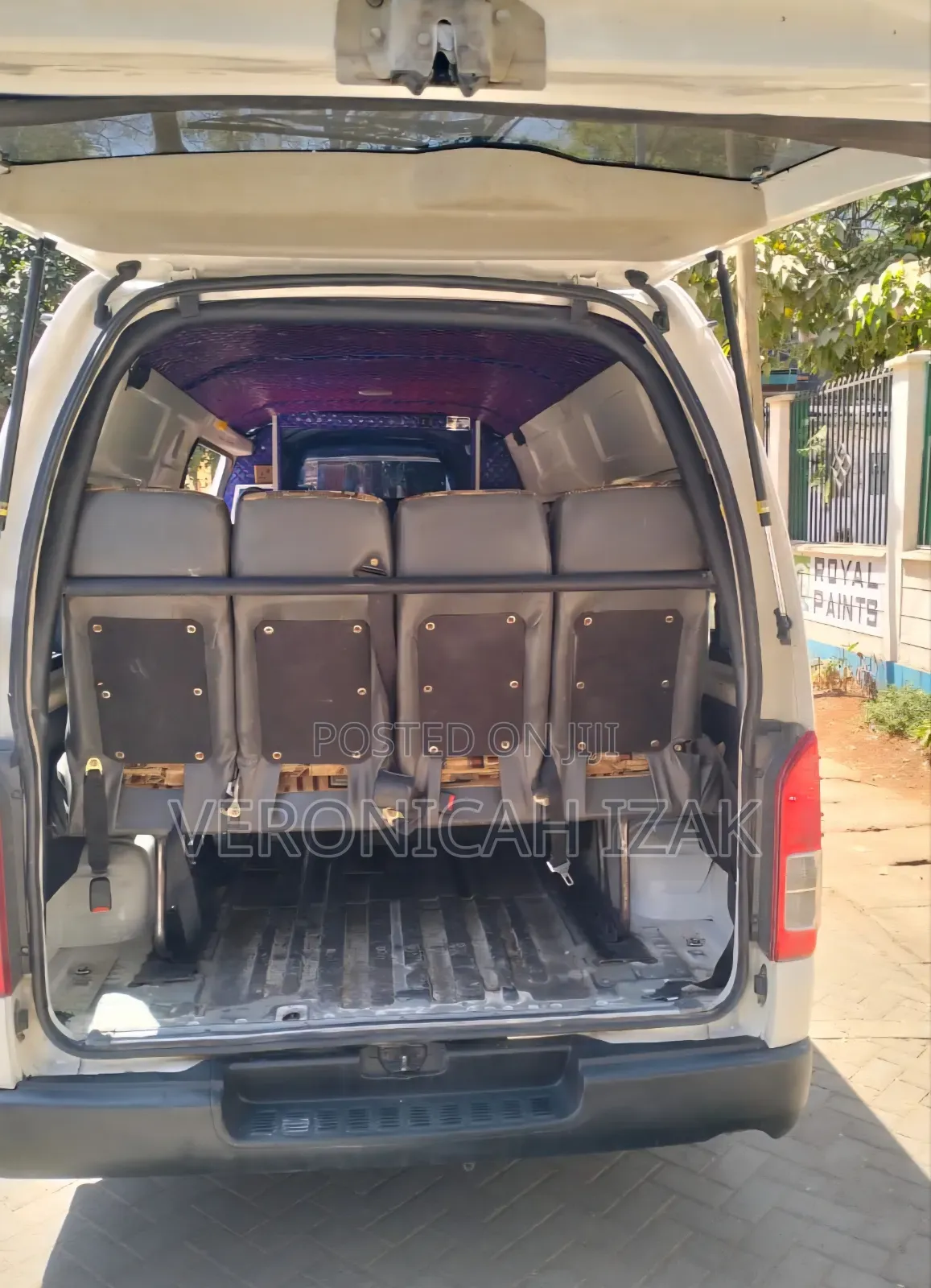 Toyota HiAce 2019 White