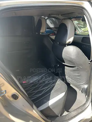 Toyota Vitz 2013 Gold