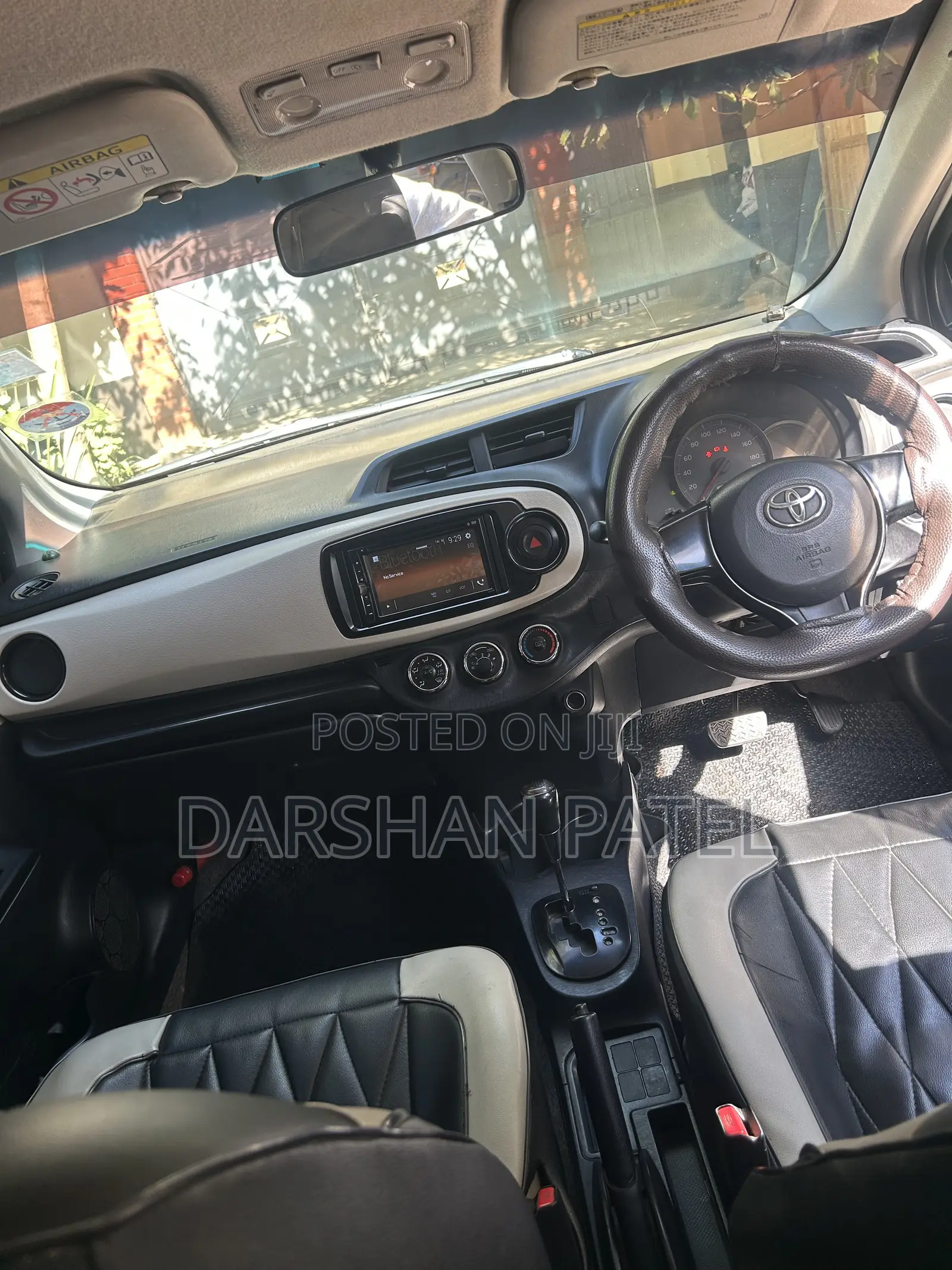 Toyota Vitz 2013 Gold