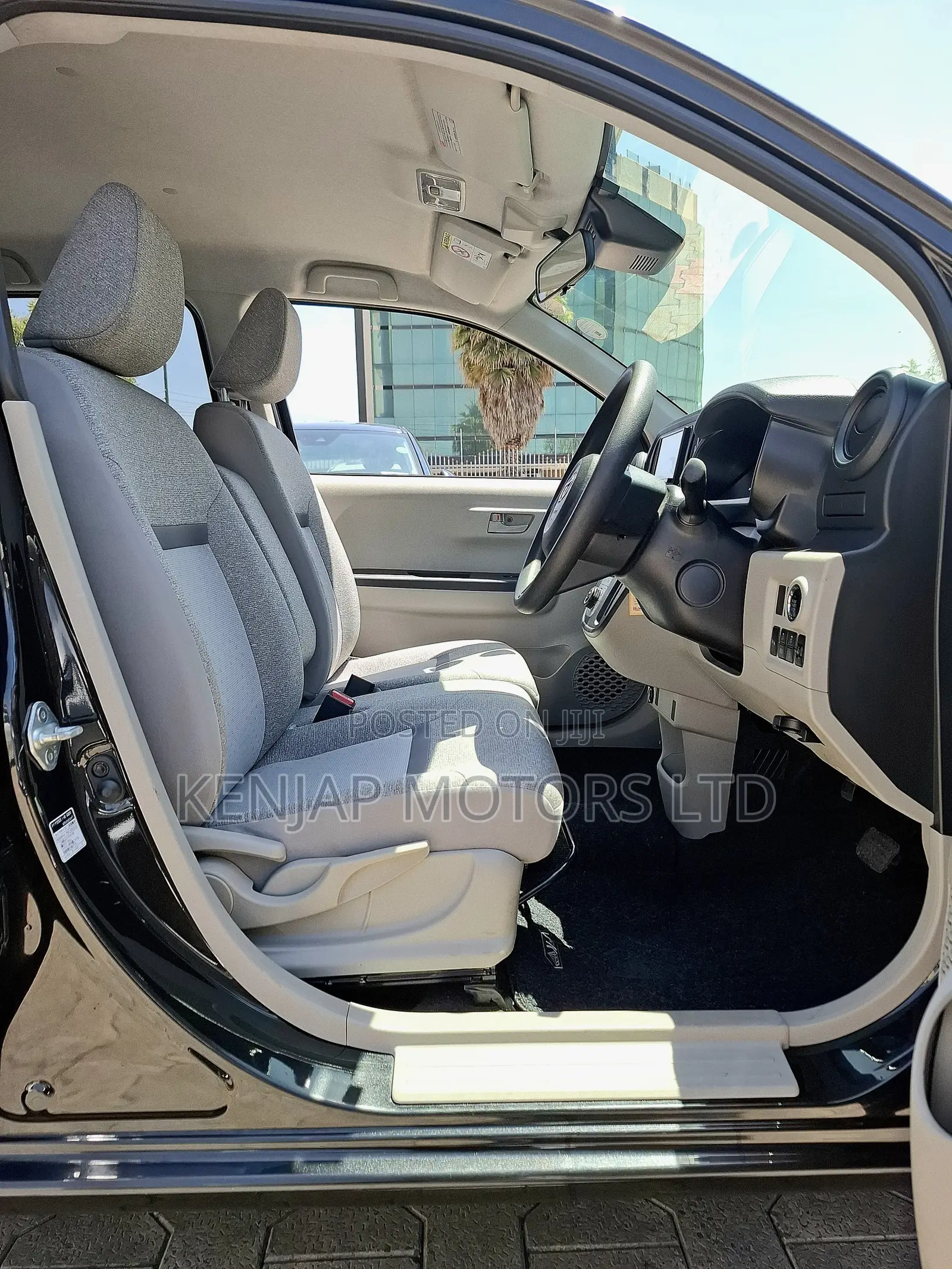 Toyota Passo 1.0 FWD 2019 Black