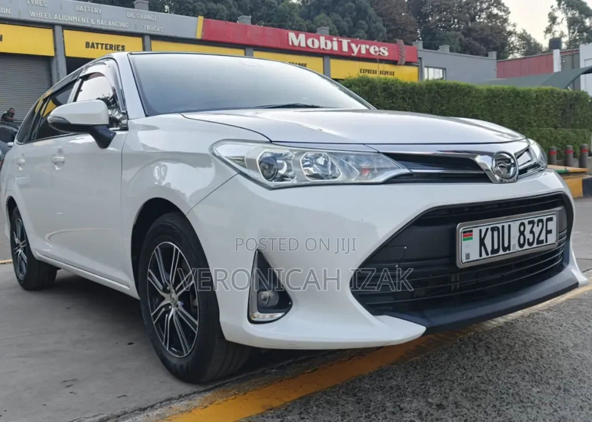 Toyota Corolla Fielder 2019 White