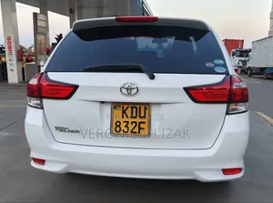 Toyota Corolla Fielder 2019 White