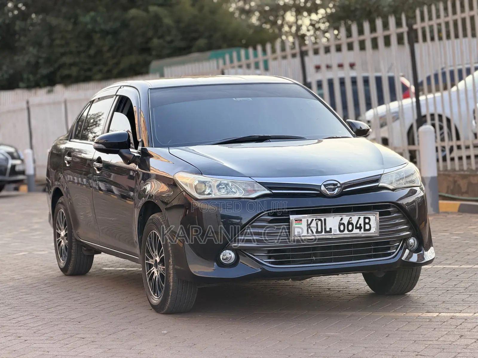 Toyota Axio 1.5 X 2WD 2015 Black