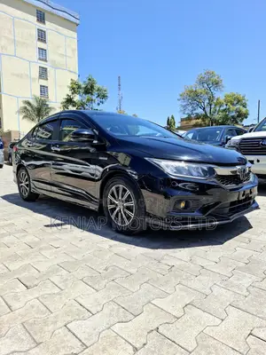 Honda Grace 2019 Black