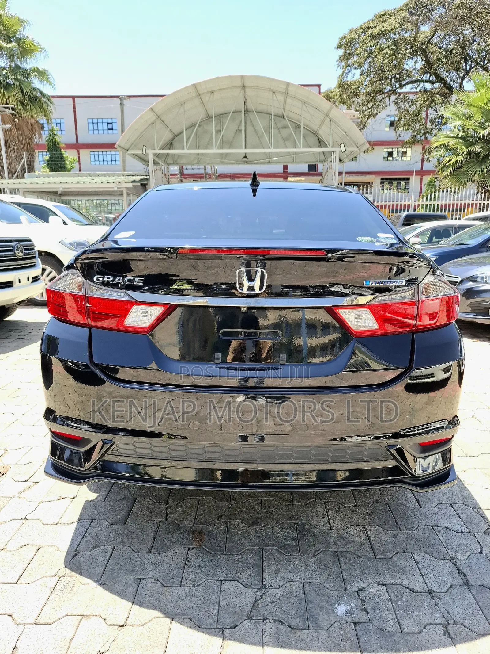 Honda Grace 2019 Black