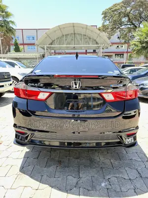 Honda Grace 2019 Black