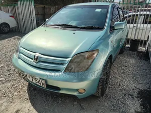 Toyota IST 2005 Blue