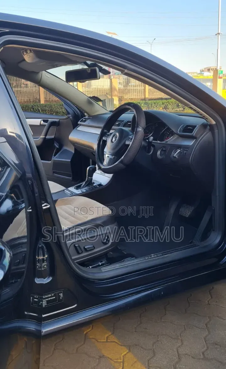 Volkswagen Passat 2013 Black