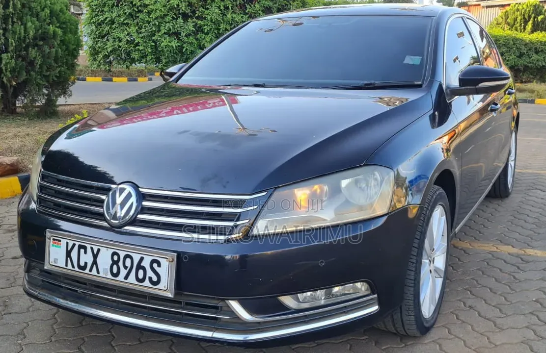 Volkswagen Passat 2013 Black