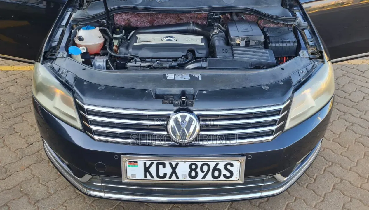 Volkswagen Passat 2013 Black