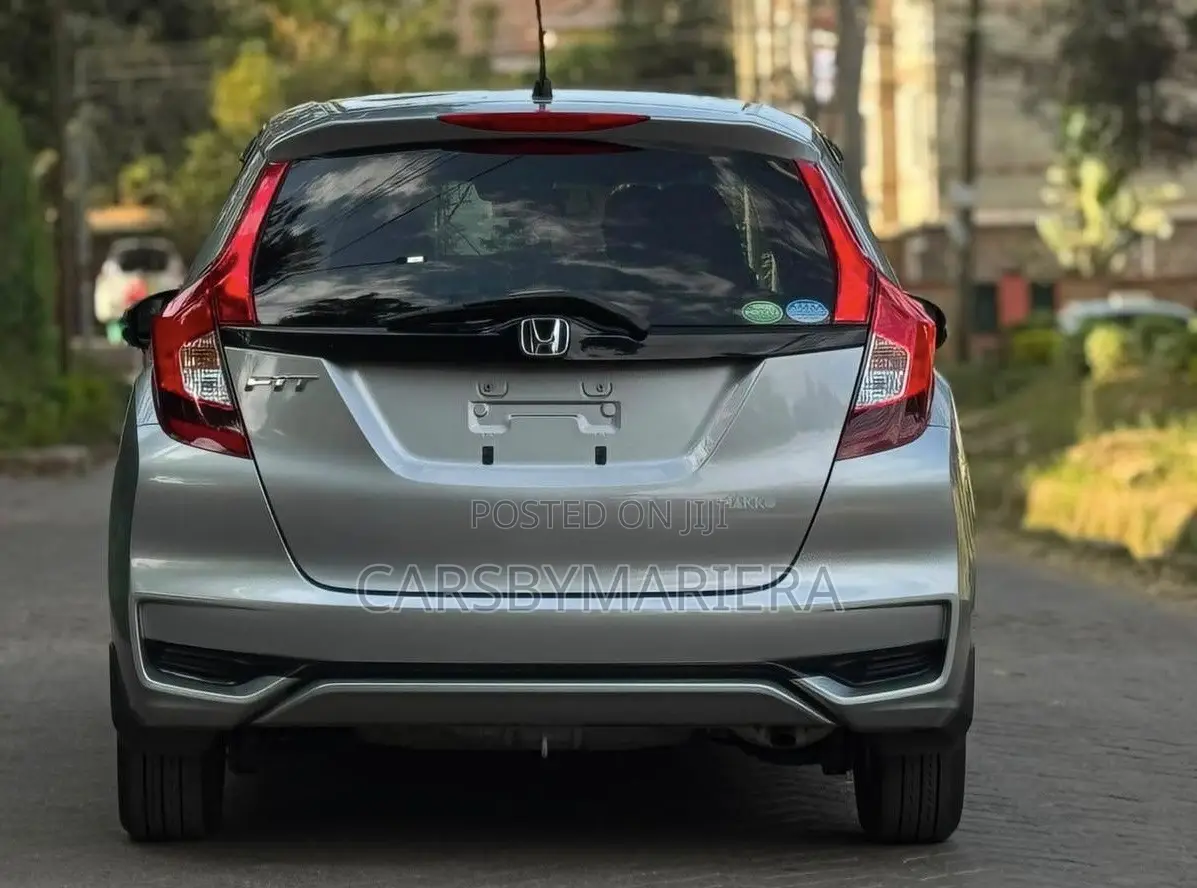 Honda Fit 2019 Silver