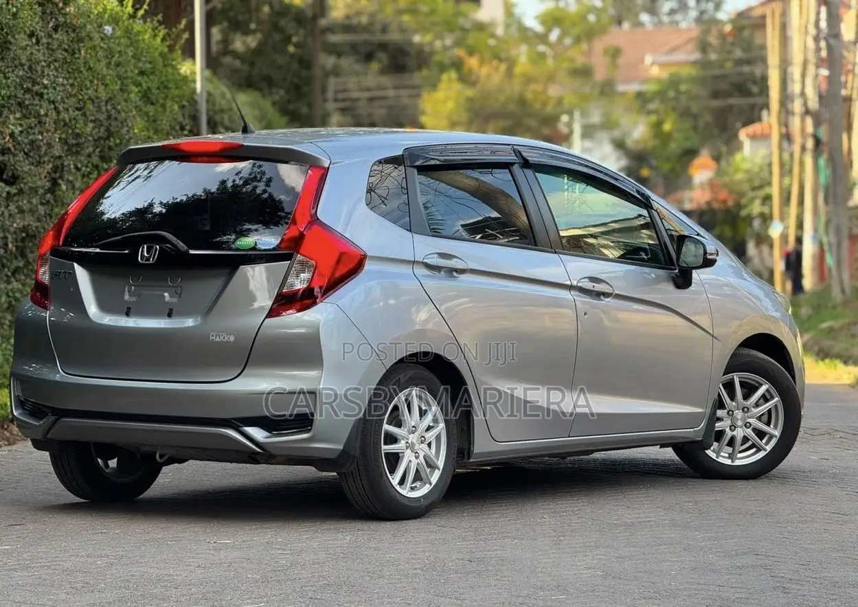 Honda Fit 2019 Silver
