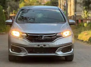 Honda Fit 2019 Silver