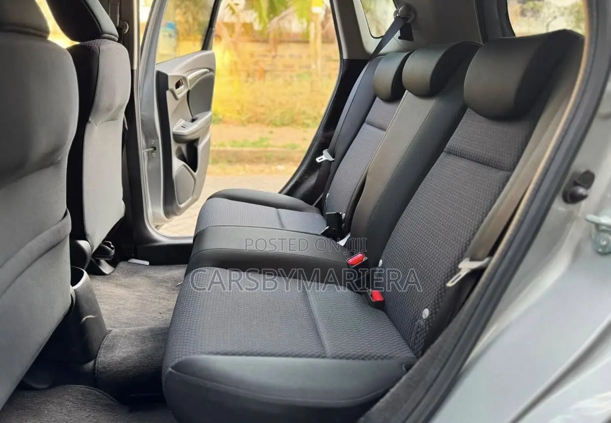 Honda Fit 2019 Silver
