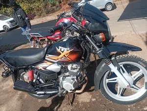 TVS HLX Plus ES 2025 Red